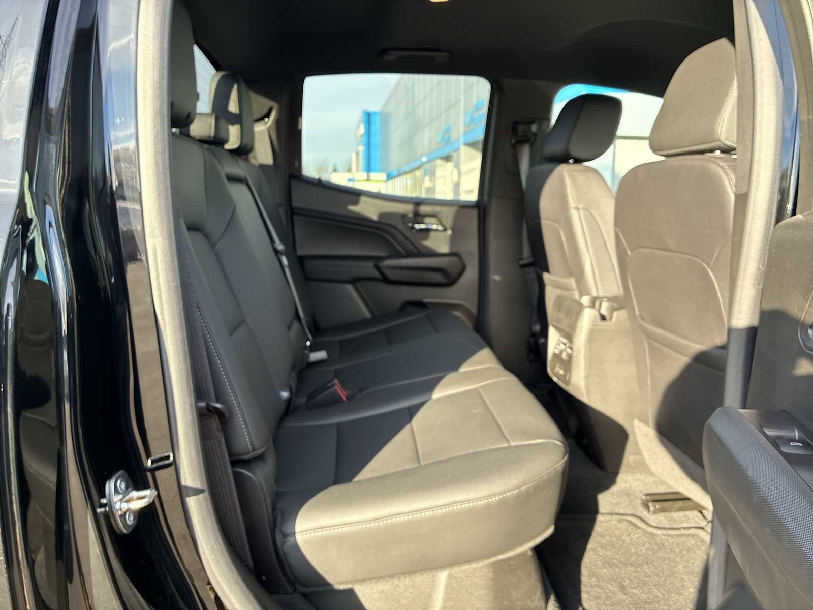 Used 2023 Chevrolet Colorado LT w/ LT Convenience Package III image 27