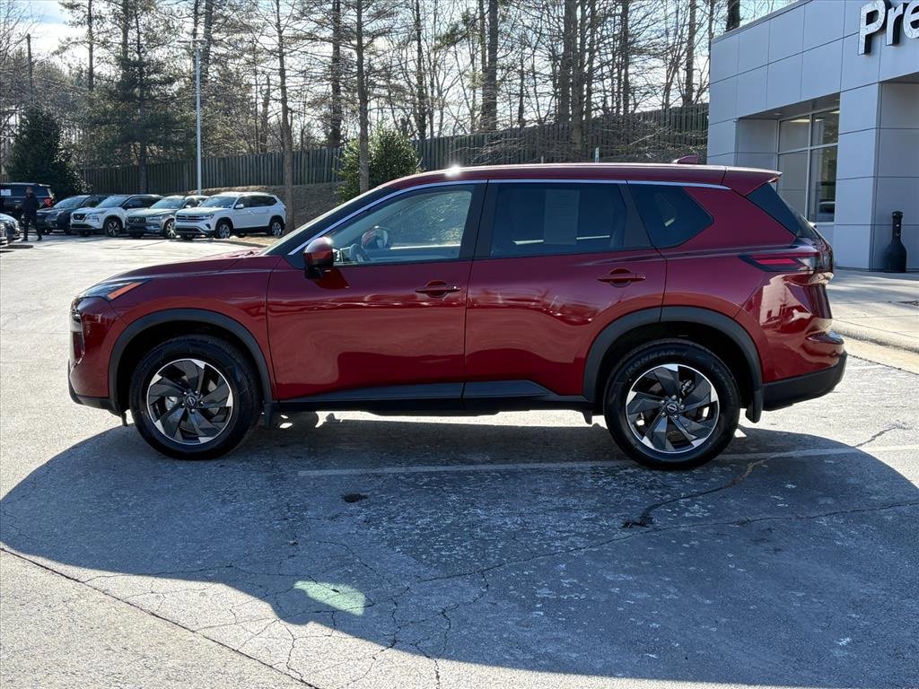 Used 2025 Nissan Rogue SV image 5