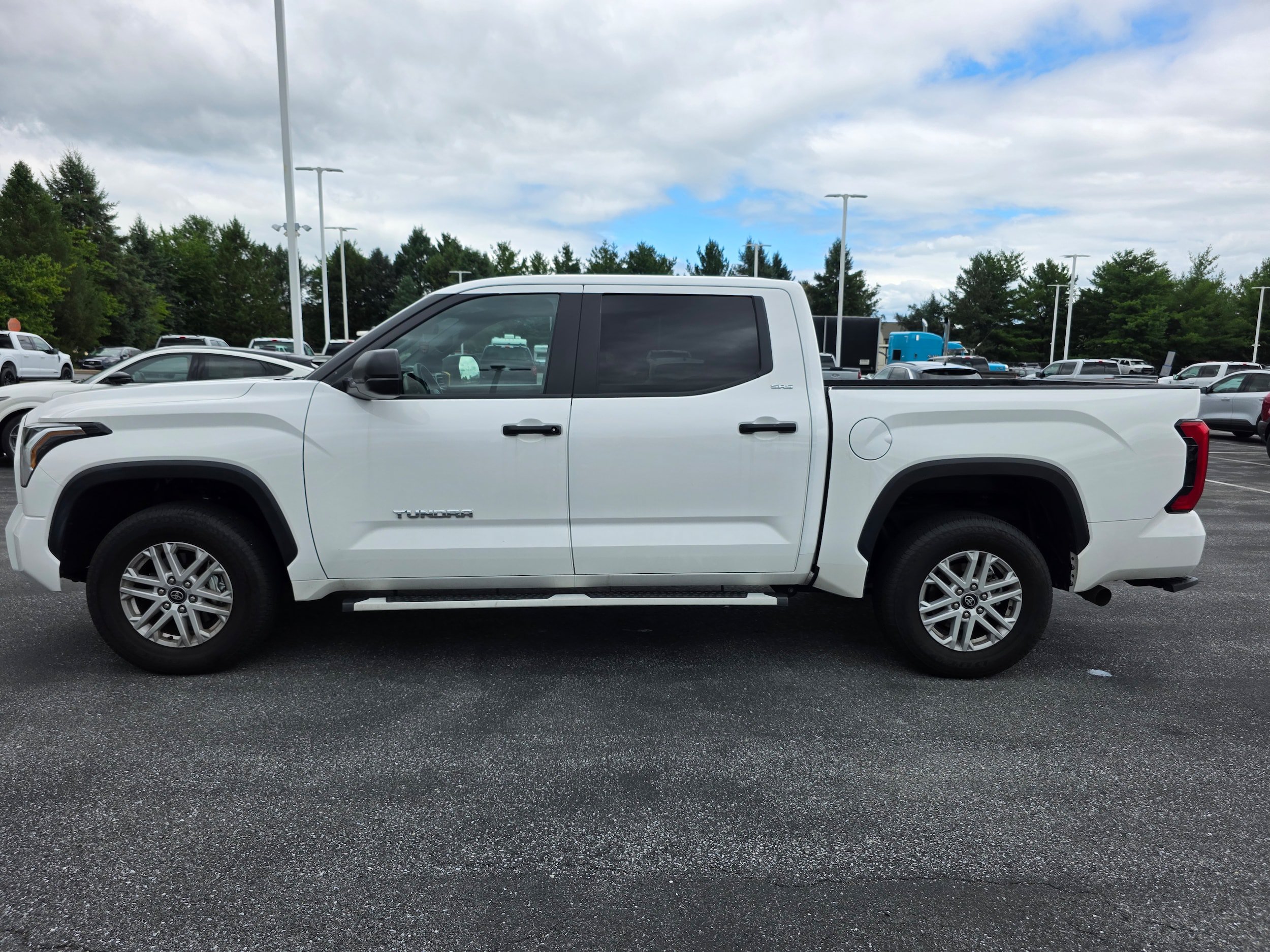 Used 2025 Toyota Tundra SR5 AWD/4WD video 2