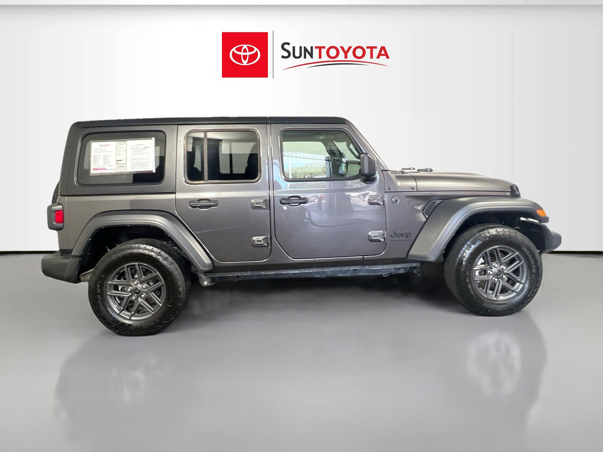 Used 2024 Jeep Wrangler Sport S image 2