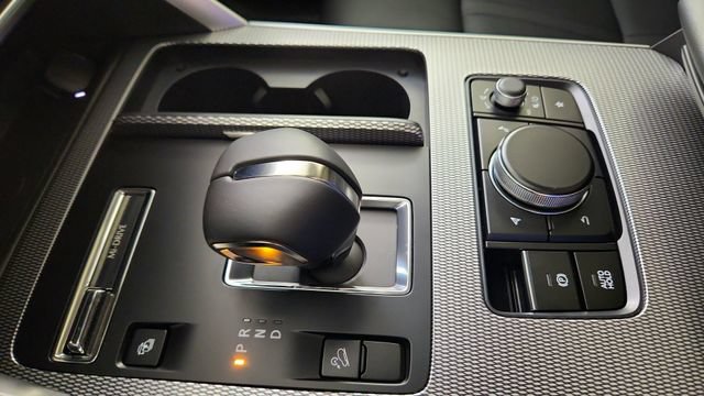 New 2026 MAZDA CX-90 Plug-In Hybrid w/Premium Sport AWD/4WD image 17