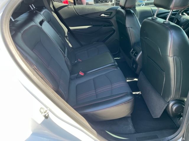Used 2022 Chevrolet Equinox RS w/ Infotainment Package image 14