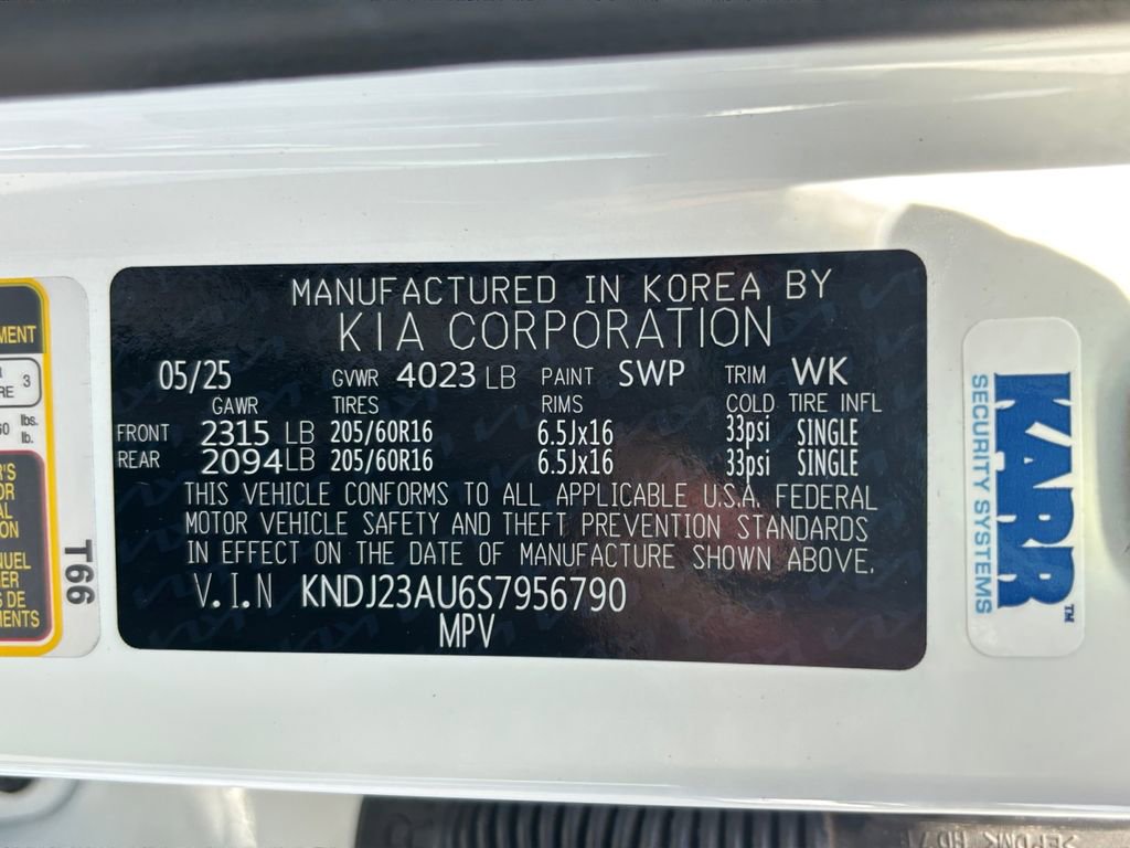 Used 2025 Kia Soul LX FWD image 34