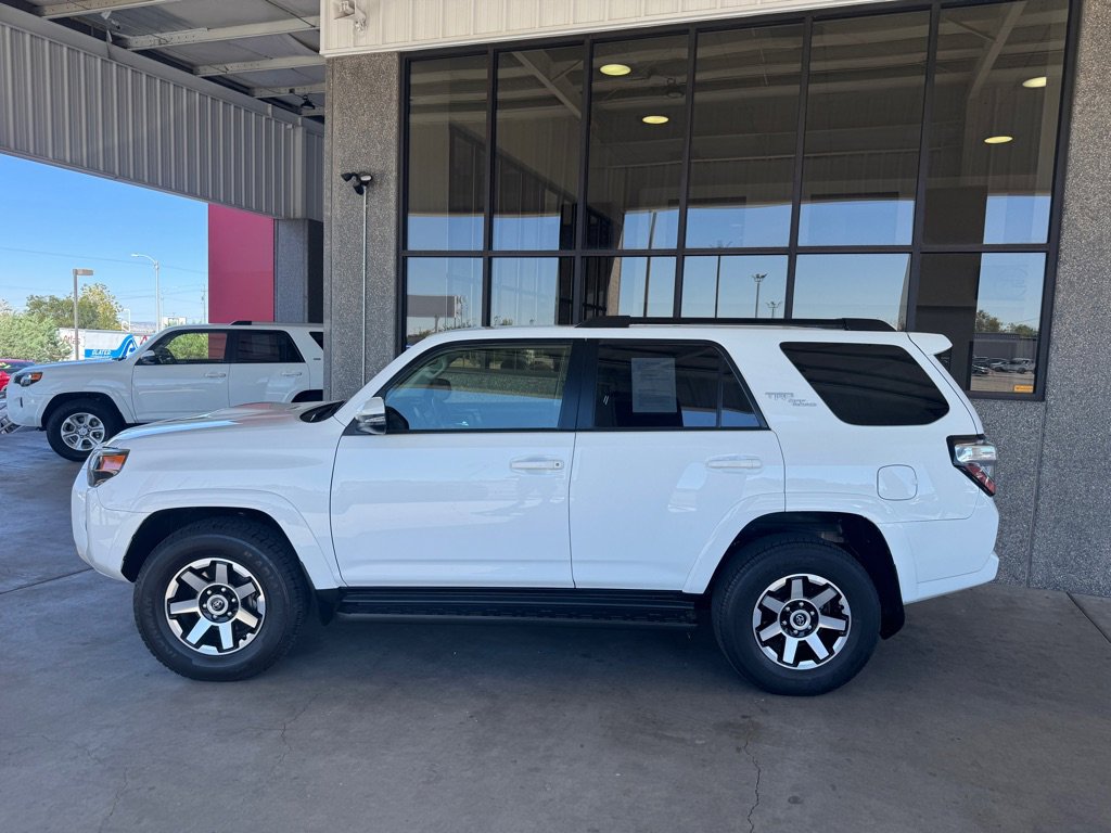 Used 2023 Toyota 4Runner TRD Off-Road Premium image 2