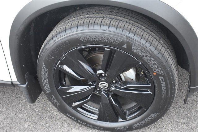 Used 2021 Nissan Rogue Platinum image 11