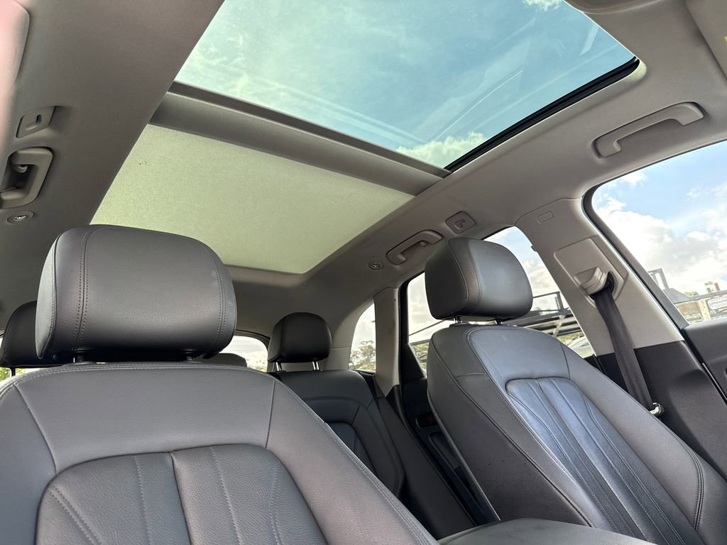 Used 2018 Audi Q5 2.0T Premium Plus w/ Premium Plus Package AWD/4WD image 15