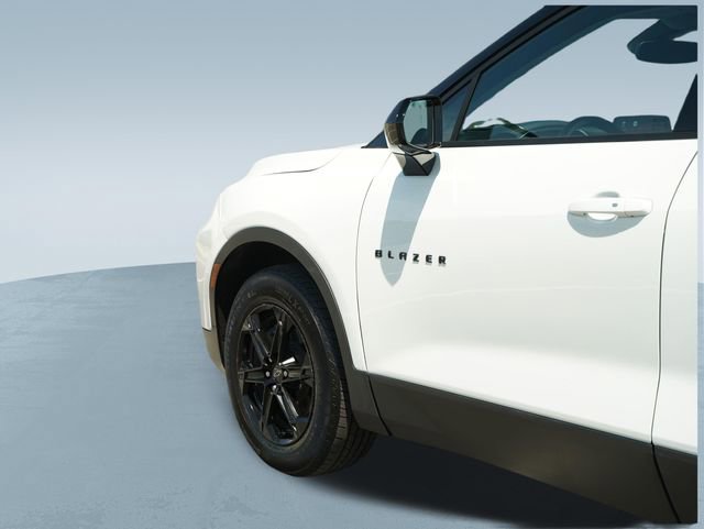 Used 2024 Chevrolet Blazer LT w/ Convenience Package FWD image 36