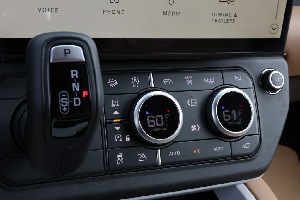 New 2026 Land Rover Defender 130 X-Dynamic SE AWD/4WD image 25