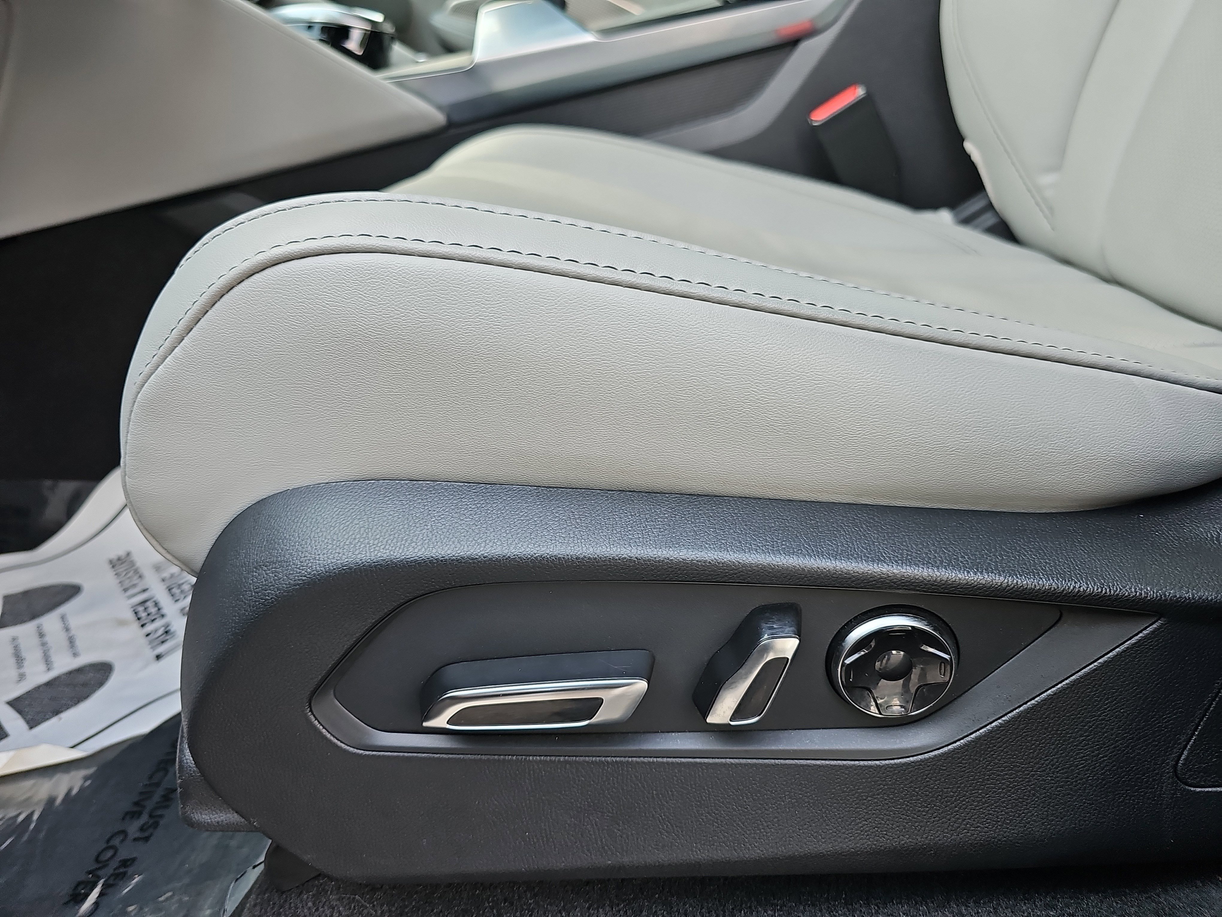 Used 2024 Acura MDX SH-AWD w/ Technology Package image 29