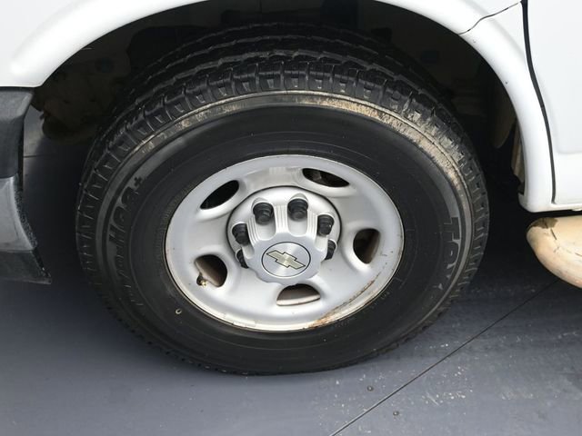 Used 2021 Chevrolet Express 2500 w/ Driver Convenience Package image 25