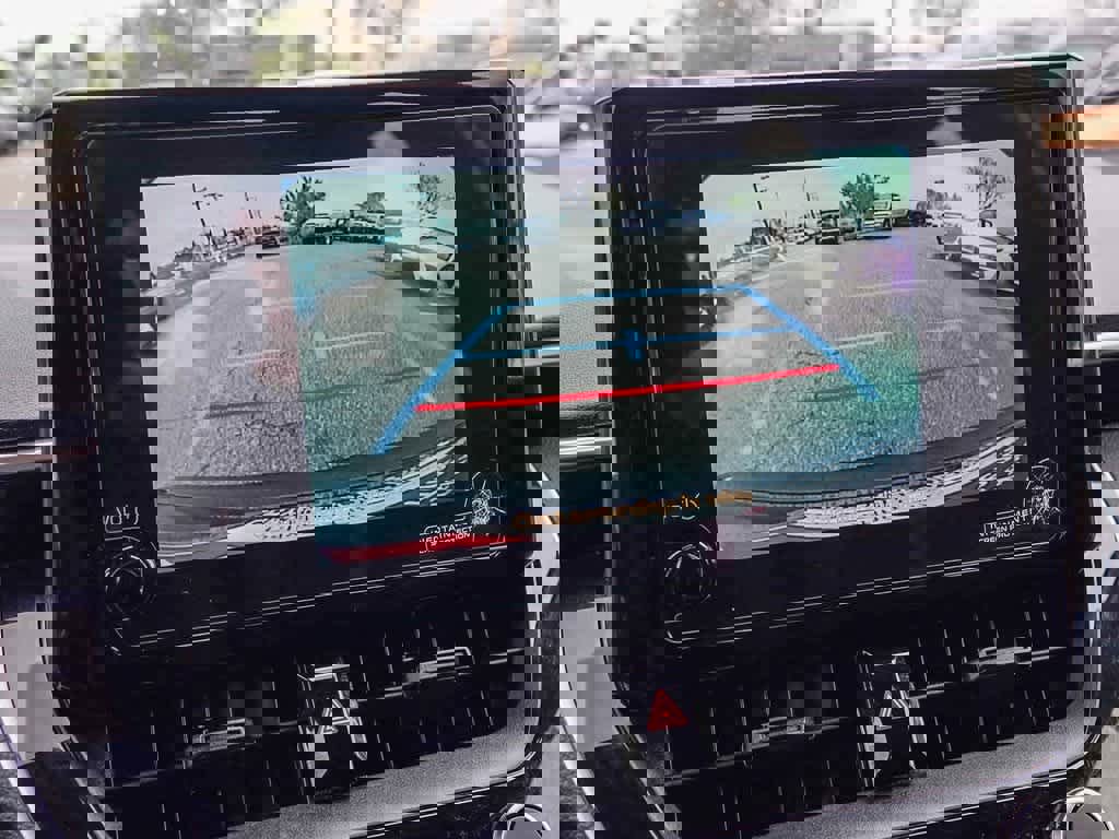 Used 2025 Toyota Corolla SE image 22