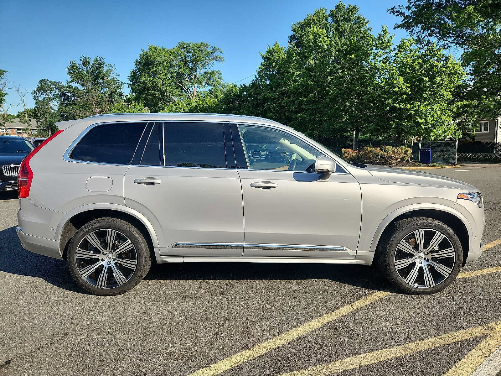 Certified 2024 Volvo XC90 B6 Plus AWD/4WD image 7