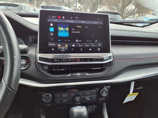 Certified 2022 Jeep Compass Trailhawk w/ Sun and Sound Group image 22