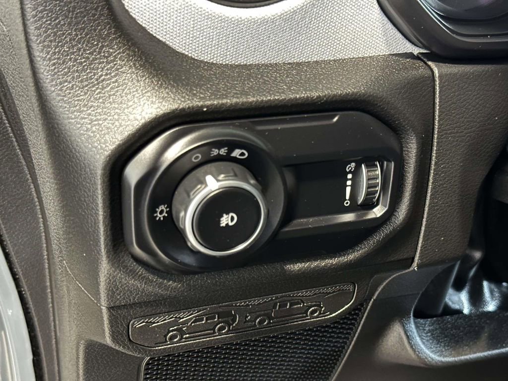 Certified 2025 Jeep Wrangler Sport image 24