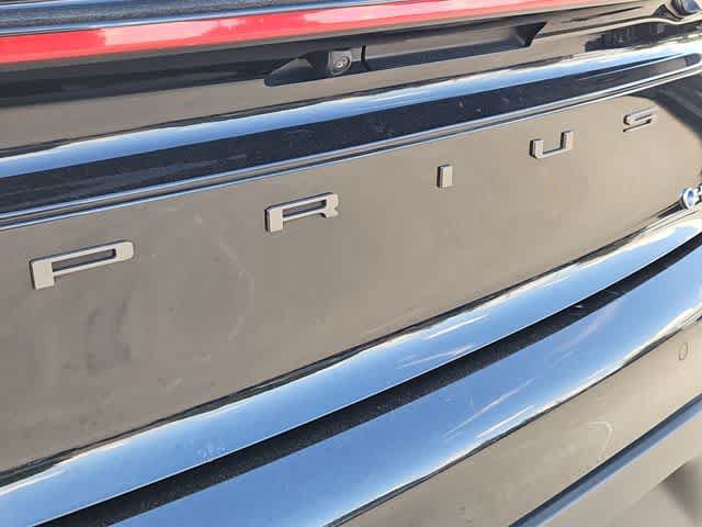 Used 2025 Toyota Prius LE FWD image 11