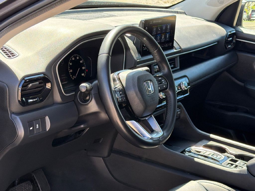 Used 2025 Honda Pilot EX-L image 14