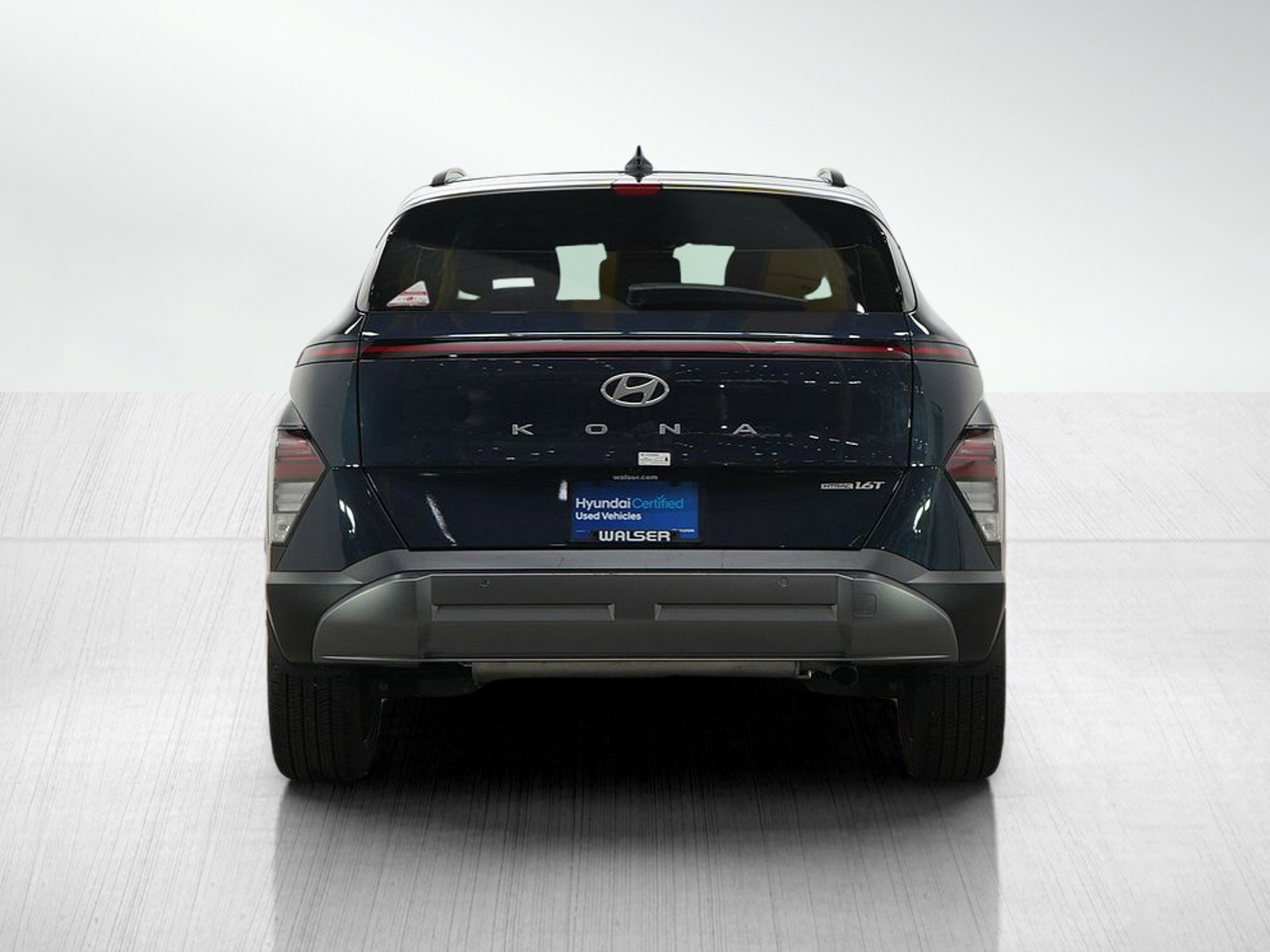 Certified 2024 Hyundai Kona Limited AWD/4WD image 4