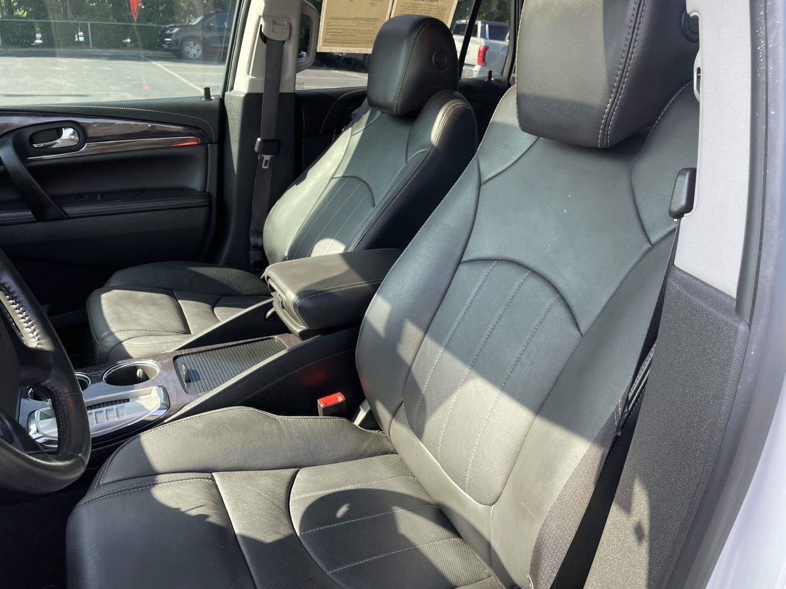 Used 2017 Buick Enclave Premium w/ Enclave Tuscan Edition FWD image 20