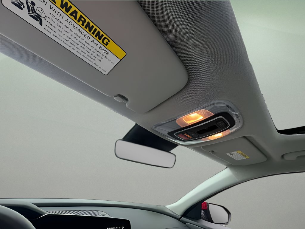 Used 2025 Hyundai Elantra Limited FWD image 17