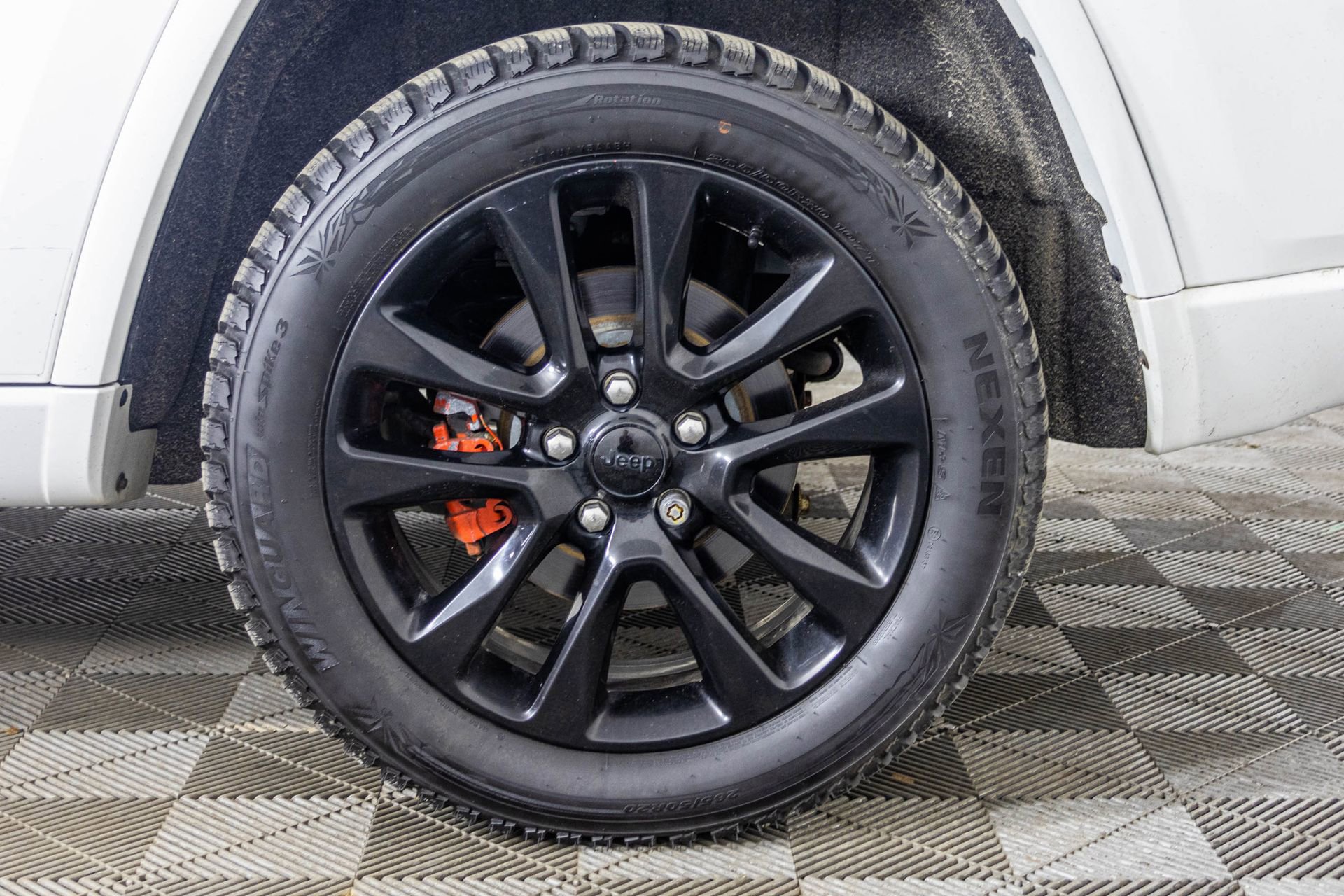 Used 2018 Jeep Grand Cherokee Altitude image 54