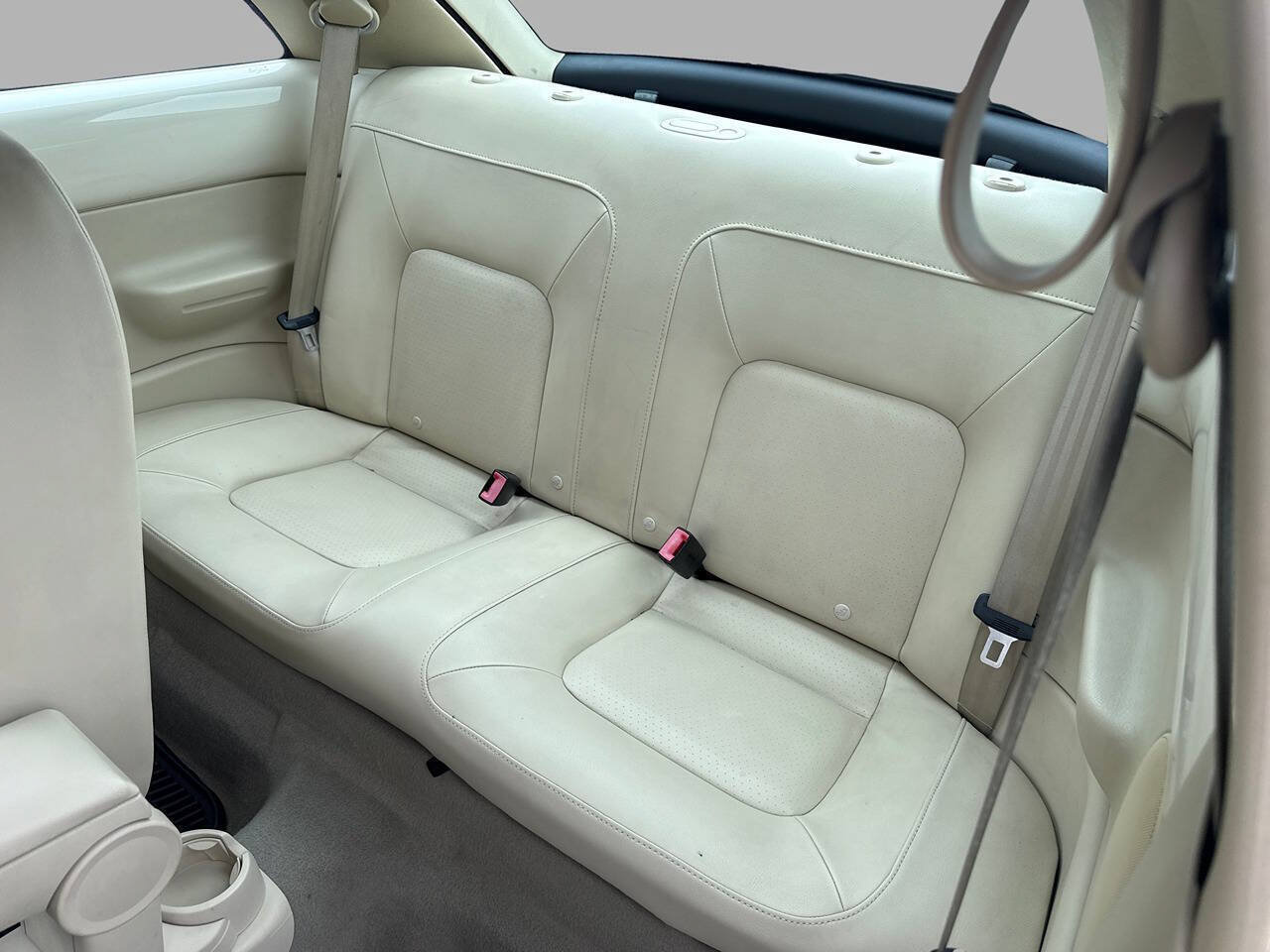 Used 2008 Volkswagen Beetle S FWD image 16