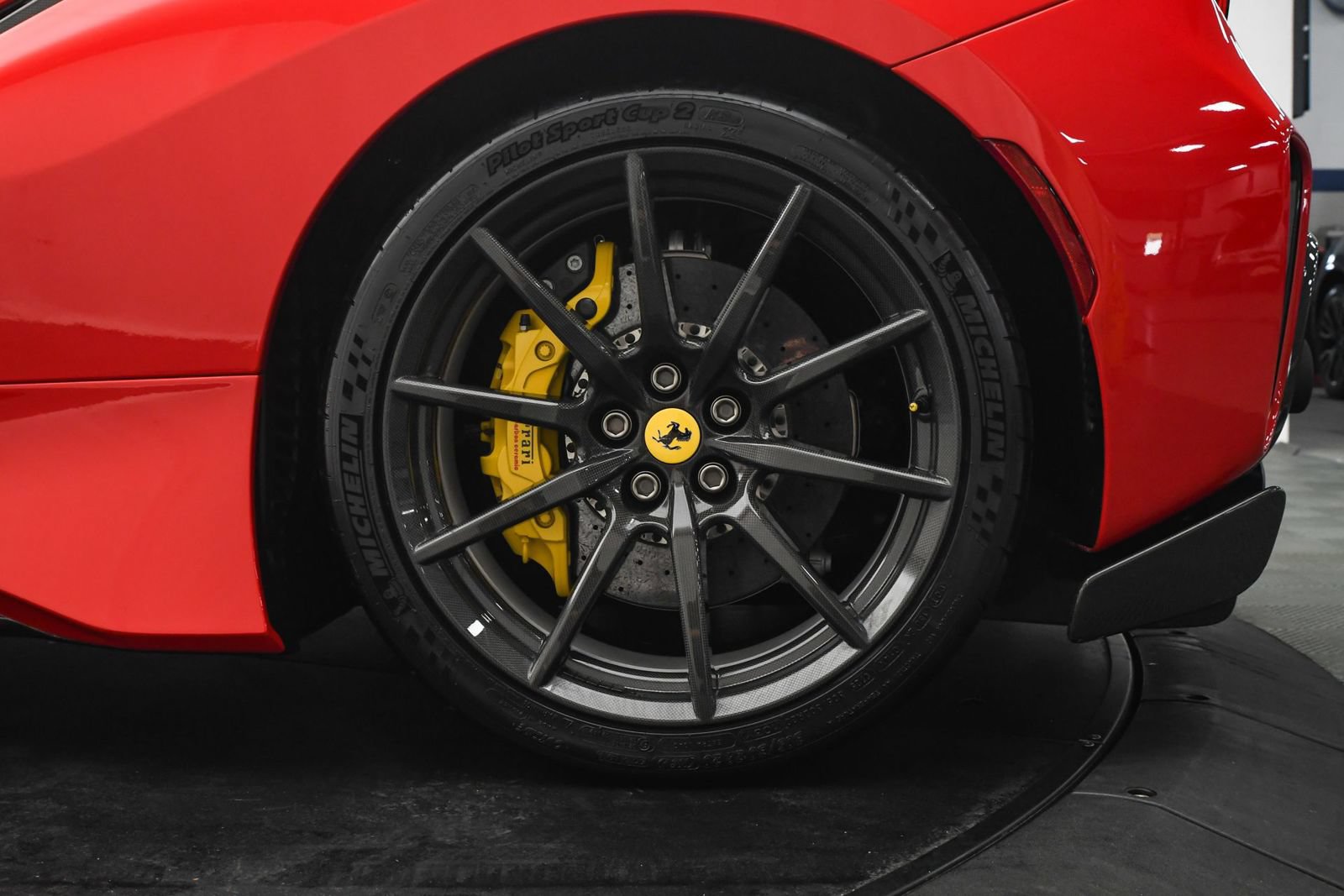Used 2020 Ferrari 488 Pista Coupe RWD image 24