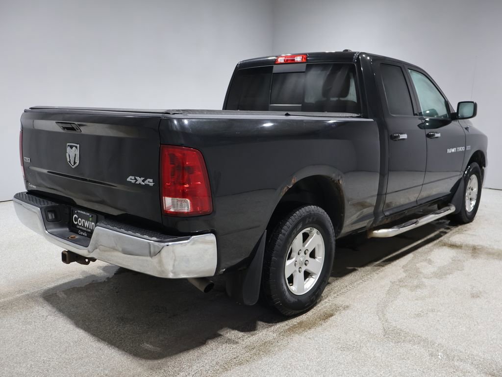Used 2011 RAM 1500 Classic SLT image 2