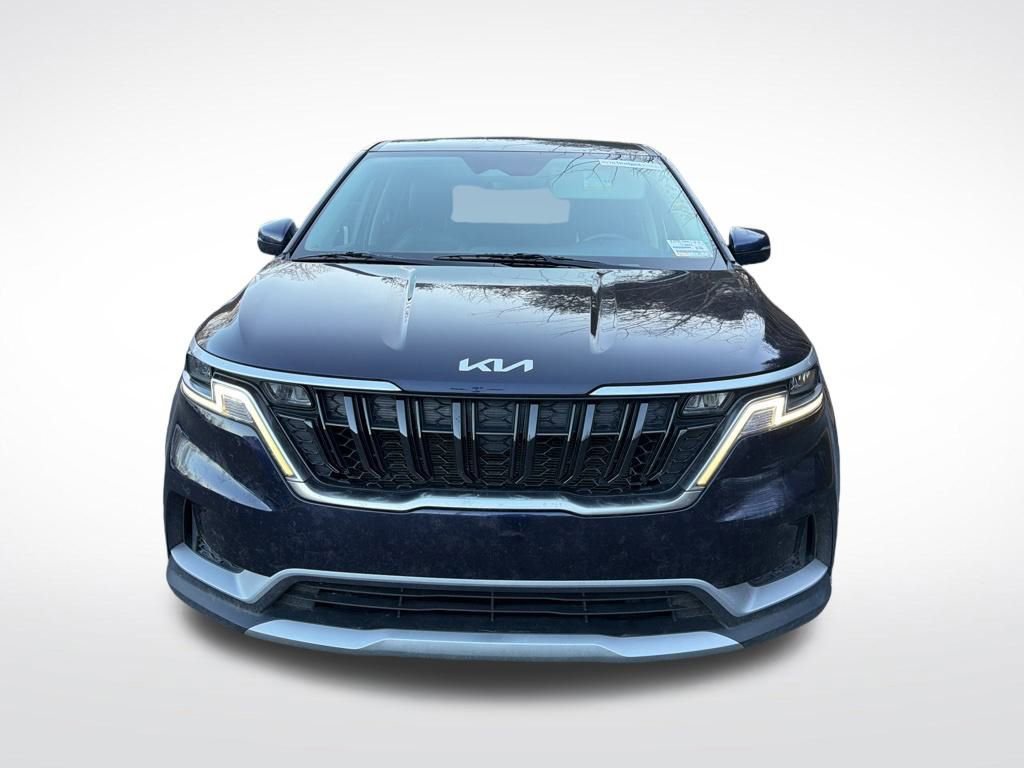 Used 2024 Kia Carnival LX image 18