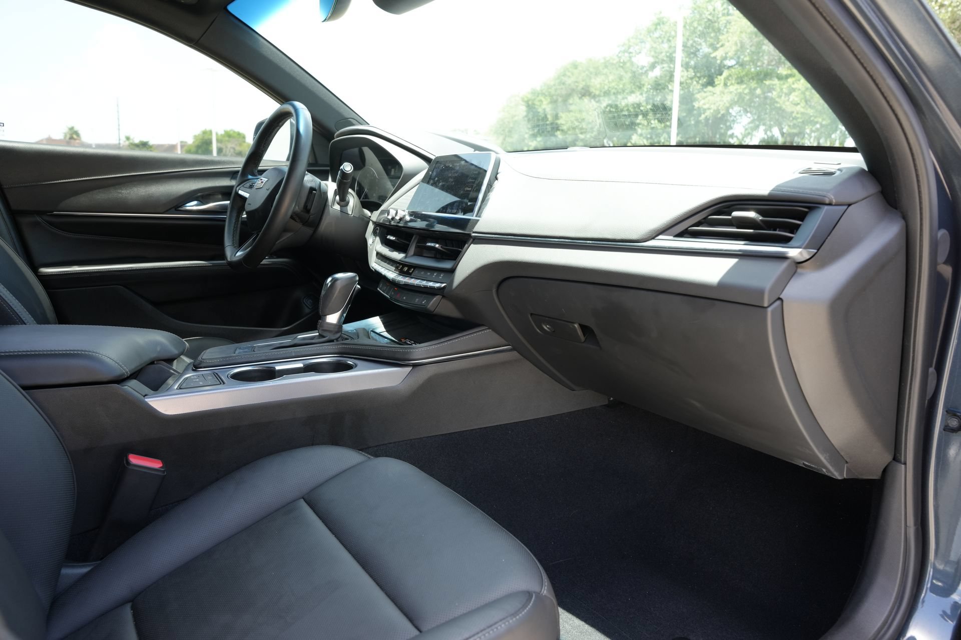 Certified 2025 Cadillac CT4 Premium Luxury RWD image 23