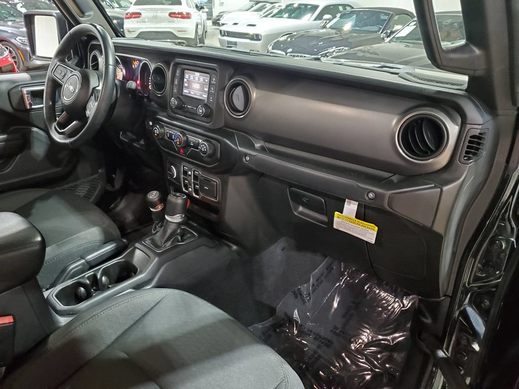 Used 2021 Jeep Gladiator Sport AWD/4WD image 15