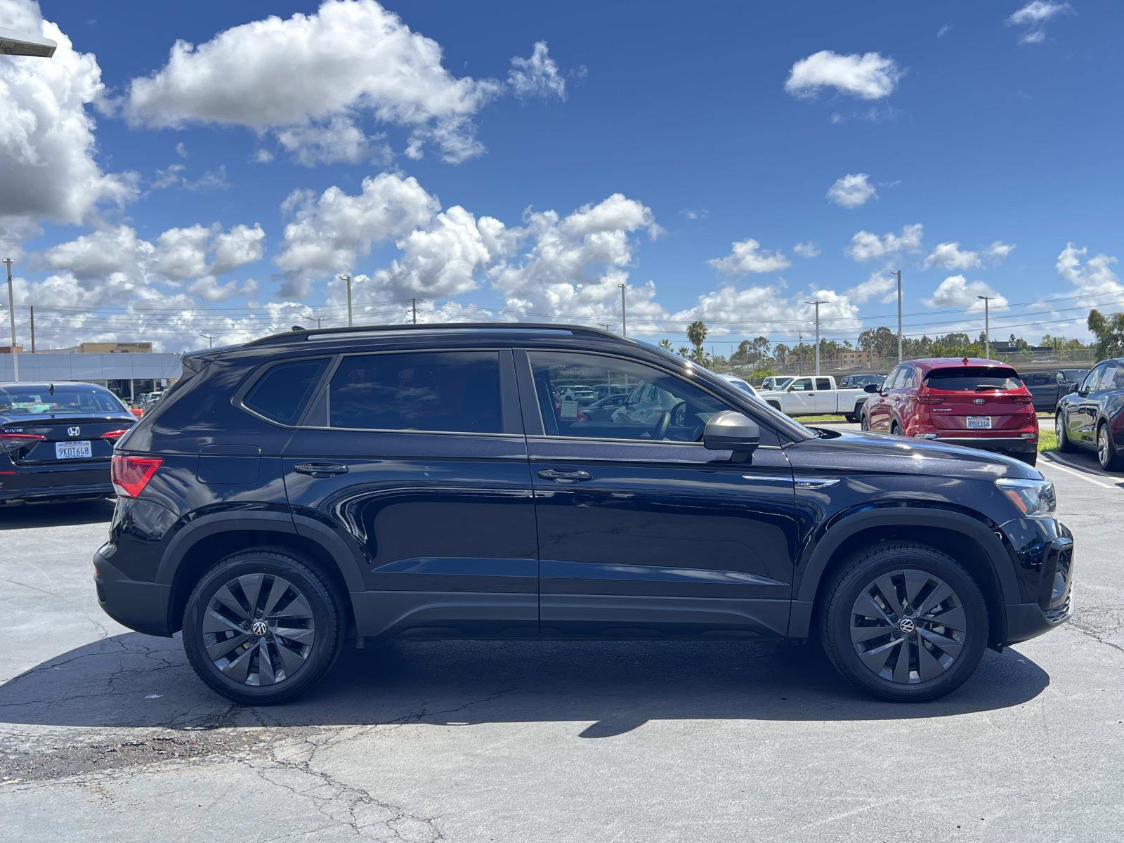 Used 2022 Volkswagen Taos S image 24