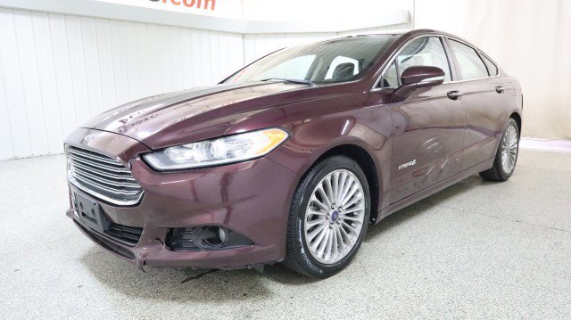 Used 2013 Ford Fusion Titanium w/ Titanium Driver Assist Pkg FWD image 2