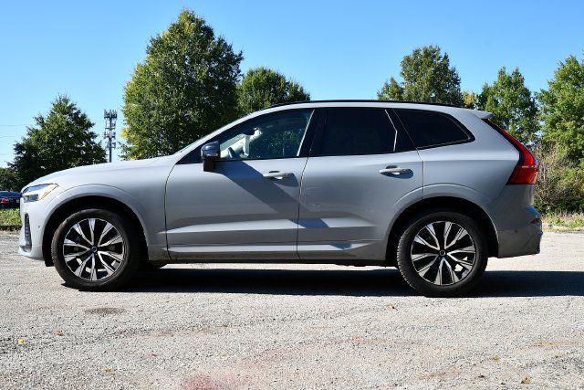 Used 2024 Volvo XC60 B5 Plus w/ Protection Package Premier AWD/4WD image 4