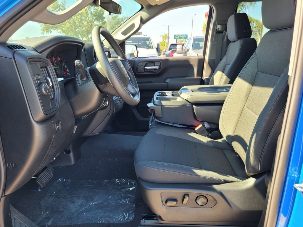 New 2026 Chevrolet Silverado 1500 Custom w/ Turbomax Blackout Package RWD image 17