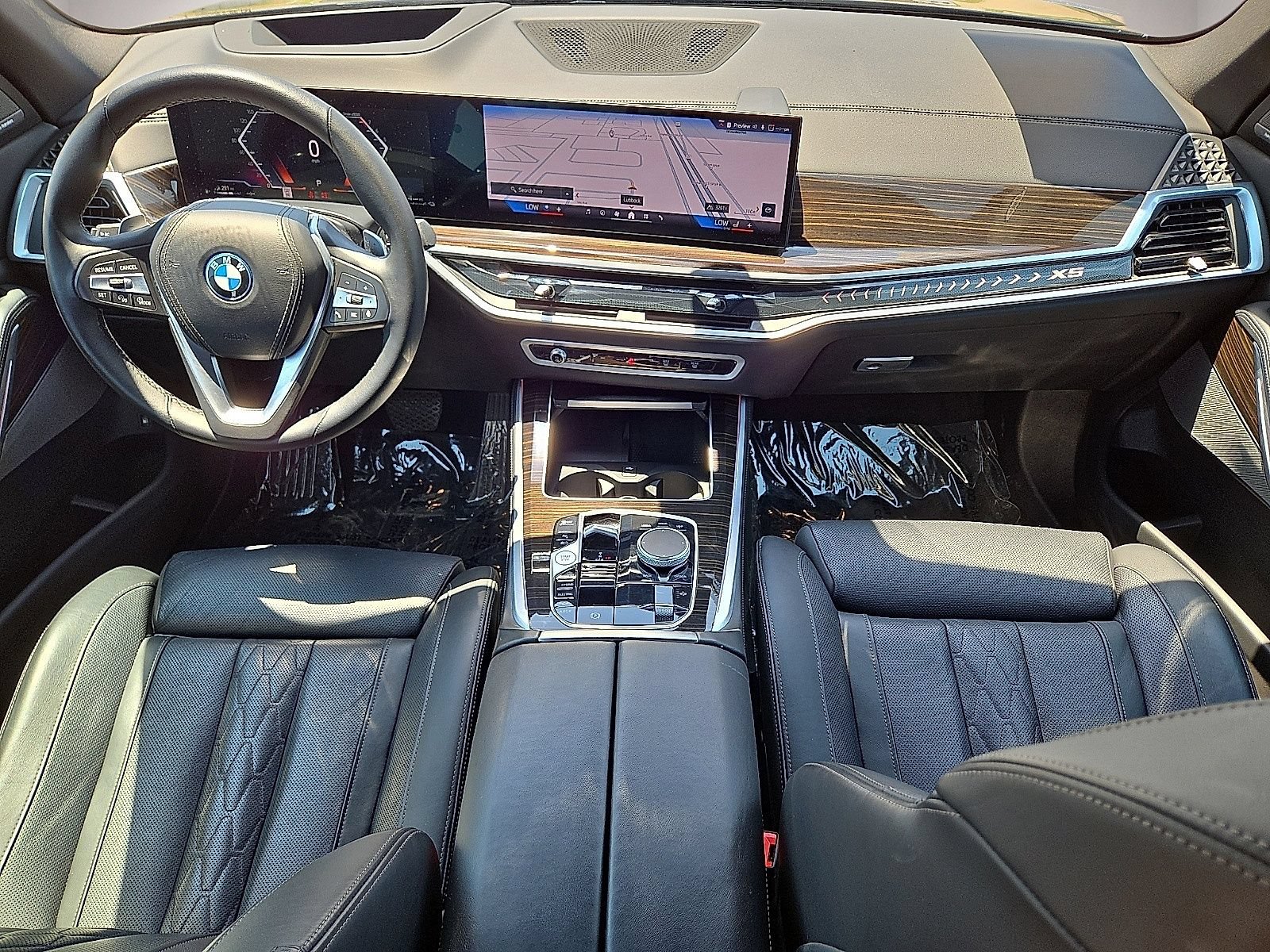Used 2025 BMW X5 xDrive50e AWD/4WD image 18