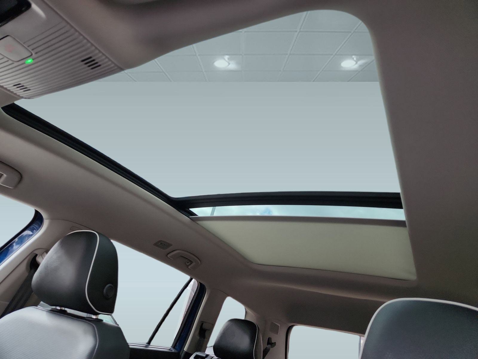 New 2026 Volkswagen Atlas SEL Premium R-Line image 29