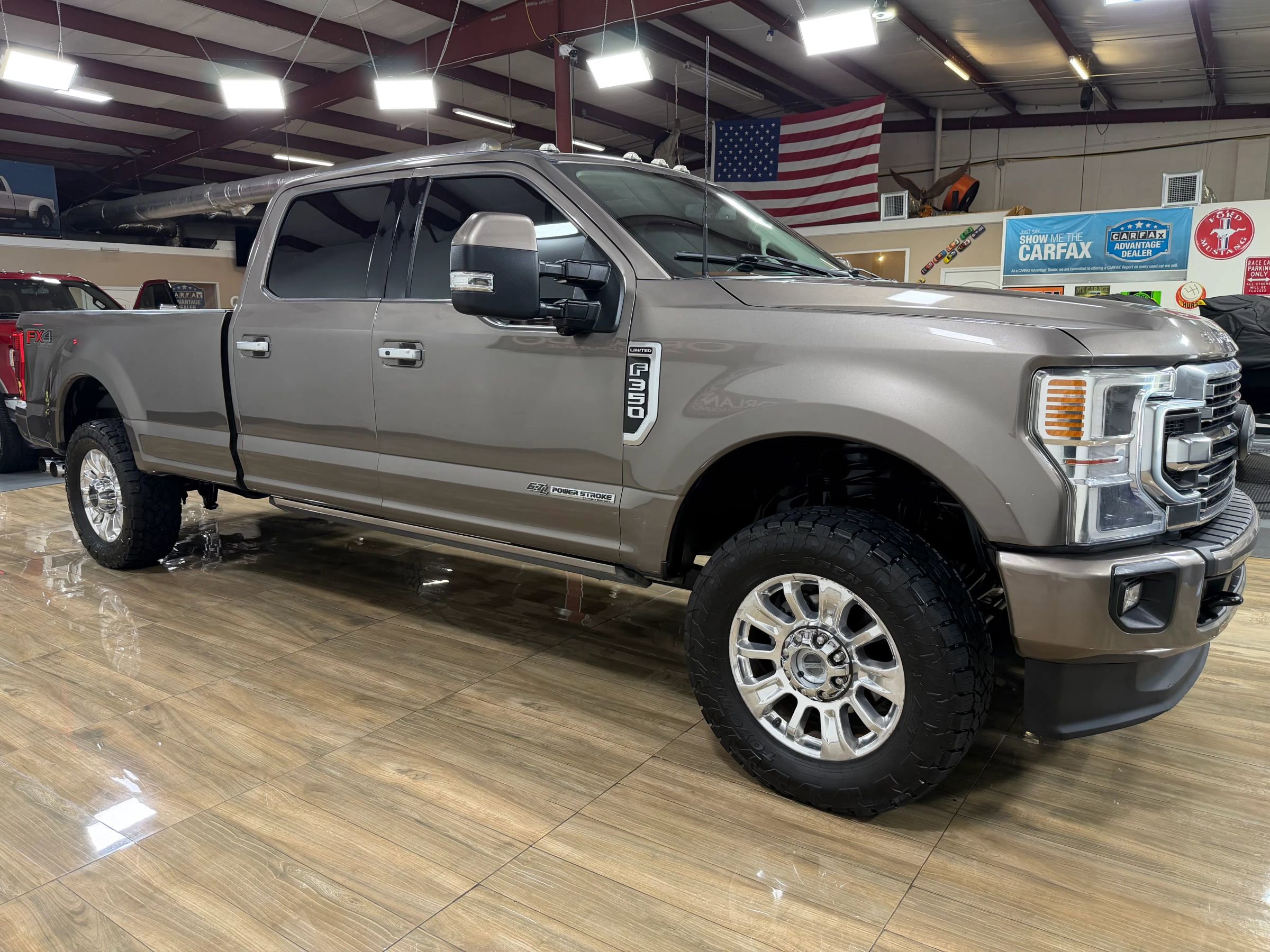 Used 2020 Ford F350 Limited w/ FX4 Off-Road Package AWD/4WD image 3