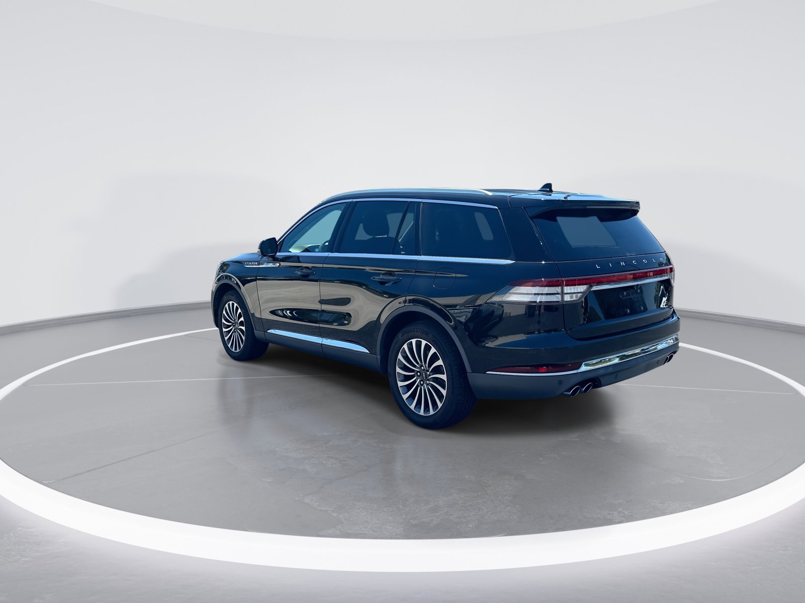 Used 2020 Lincoln Aviator Reserve w/ Elements Package Plus AWD/4WD image 7