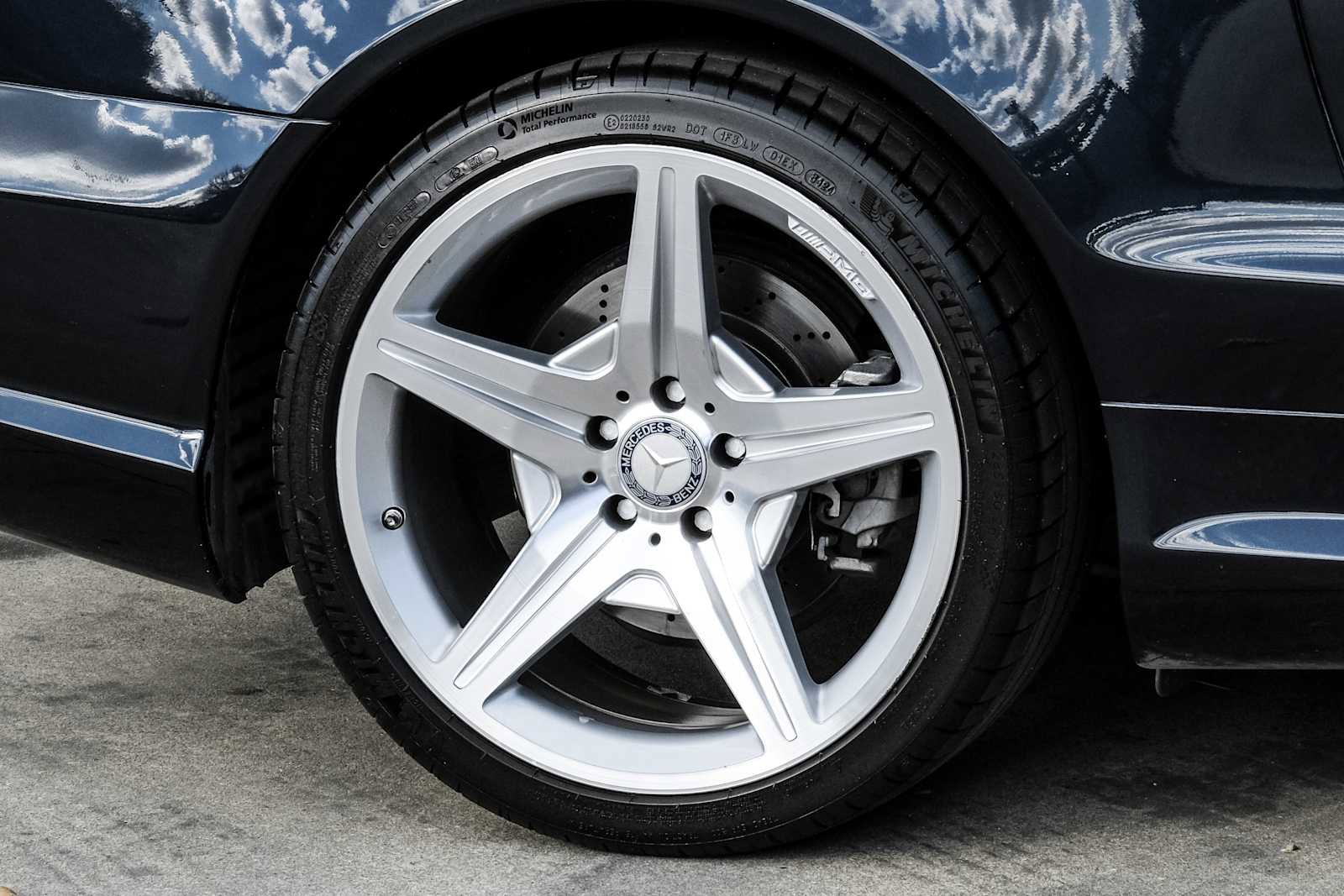 Used 2011 Mercedes-Benz SL 550 image 49