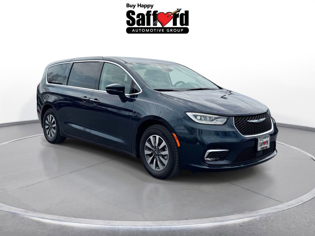 Used 2022 Chrysler Pacifica Touring-L FWD image 10