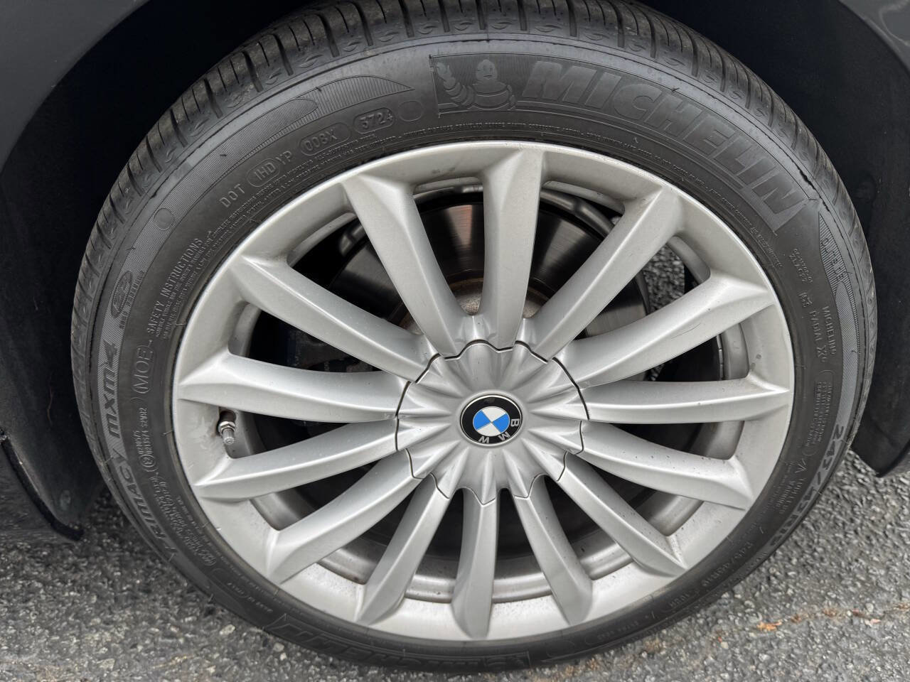 Used 2018 BMW 740i RWD image 26