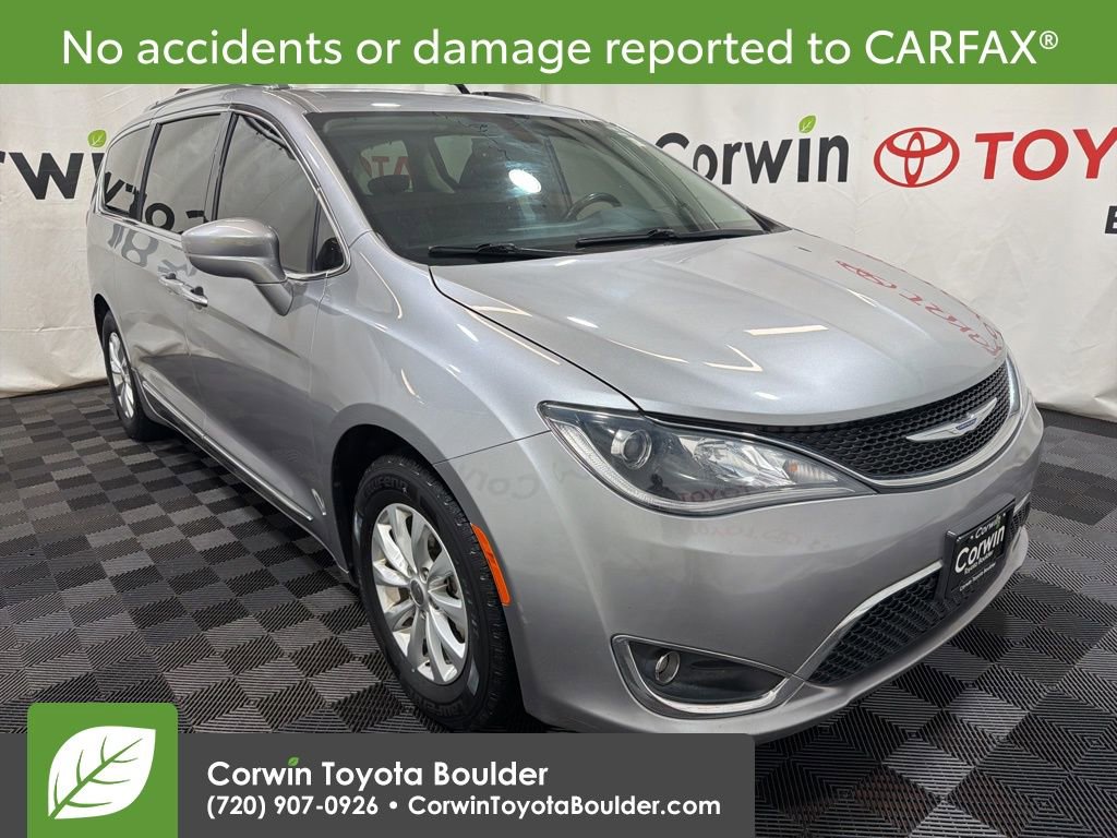 Used 2019 Chrysler Pacifica Touring-L
