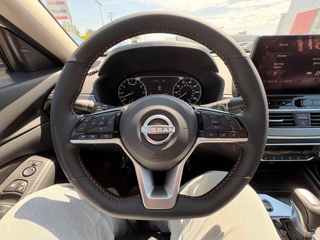 New 2026 Nissan Altima 2.5 SR w/ SR Midnight Edition Package AWD/4WD image 17