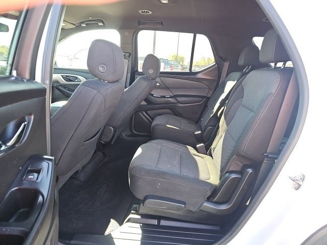 Used 2022 Chevrolet Traverse LT image 26