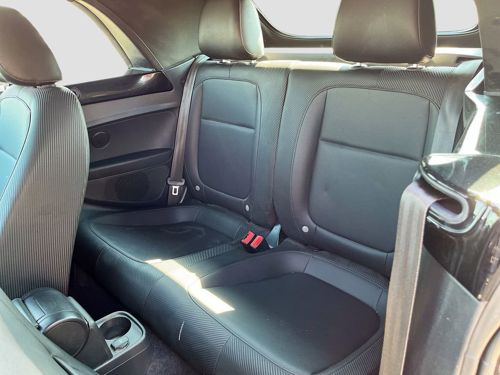 Used 2019 Volkswagen Beetle 2.0T S image 22