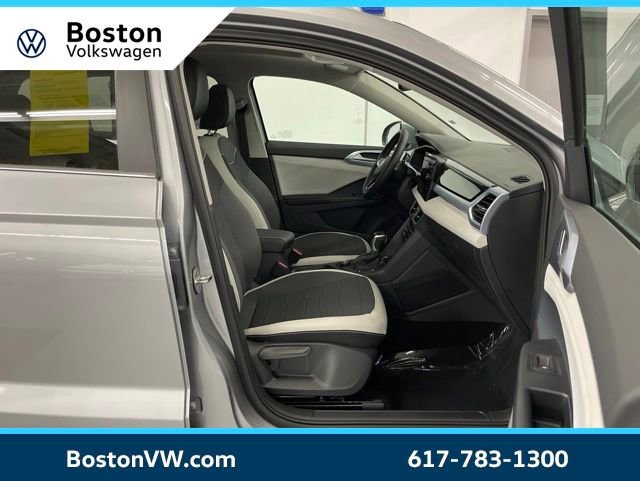 New 2026 Volkswagen Taos SE AWD/4WD image 11