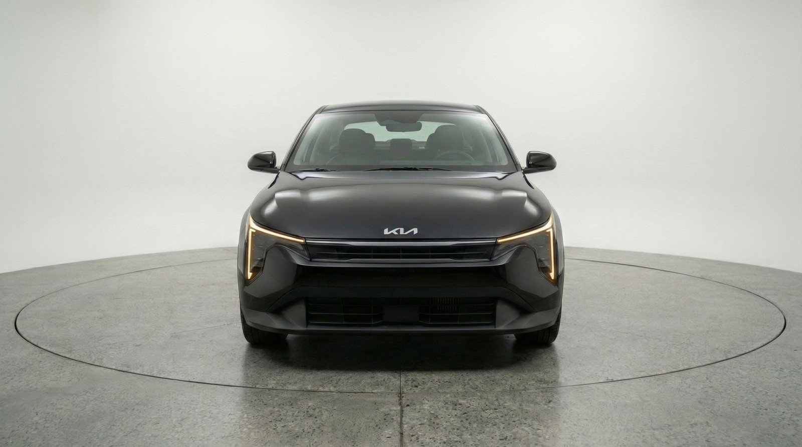 Used 2025 Kia K4 LXS image 2