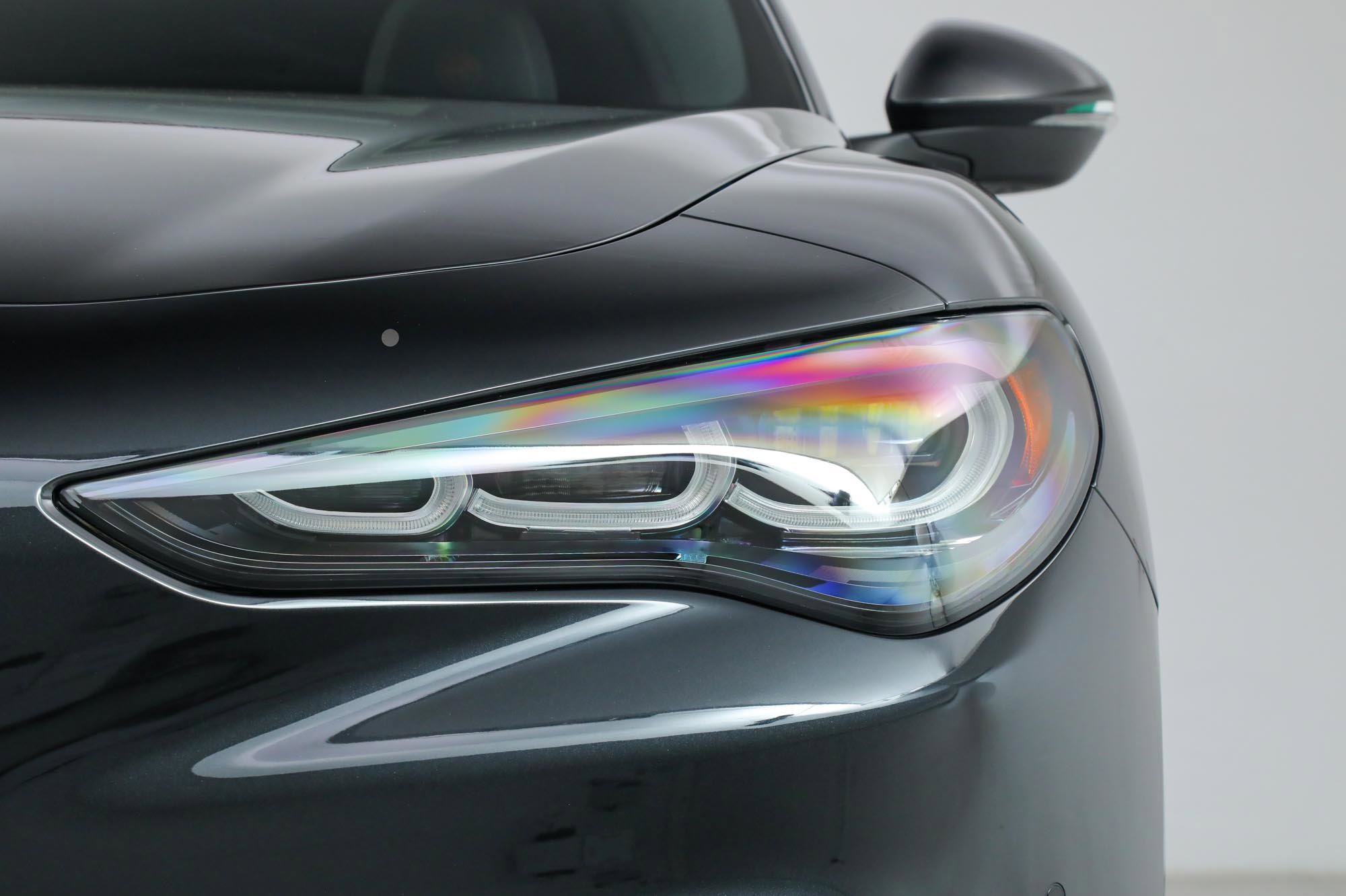 New 2025 Alfa Romeo Stelvio Sprint image 9