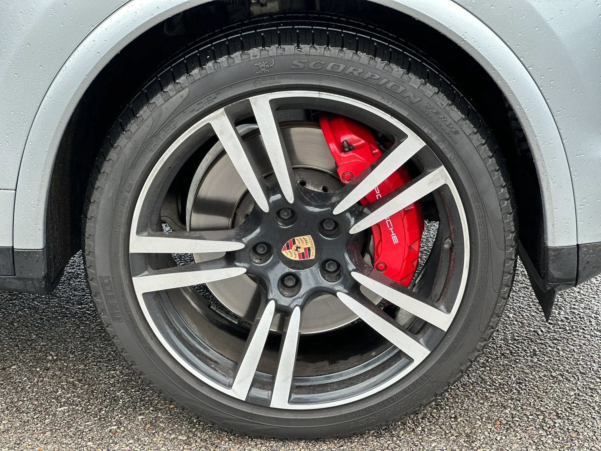 Used 2014 Porsche Cayenne Turbo S AWD/4WD image 30