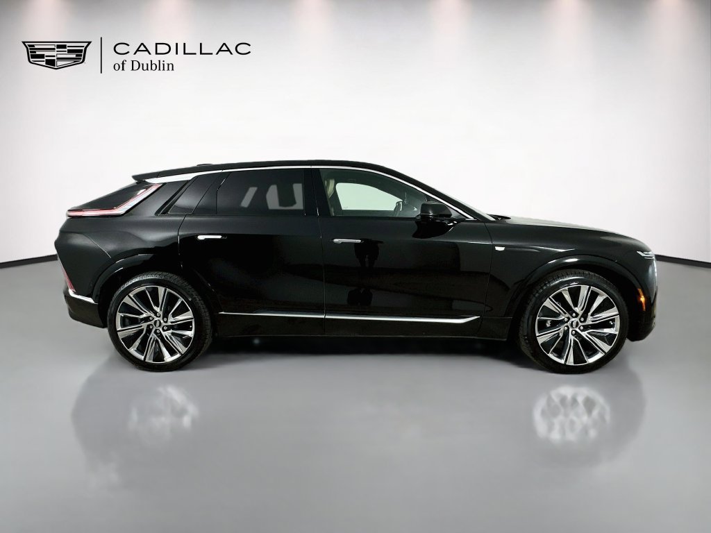 Certified 2026 Cadillac Lyriq Signature Luxury w/ Nappa Leather Package AWD/4WD image 4